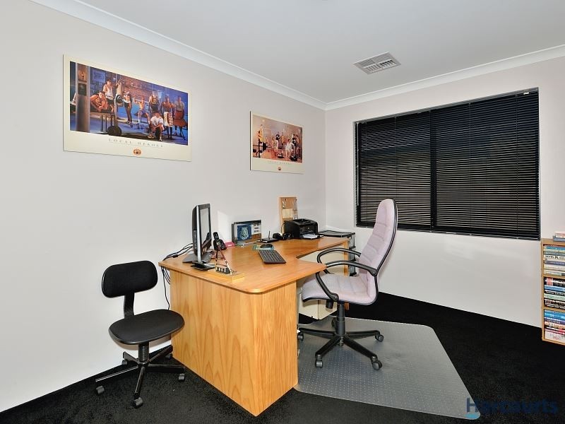 5 Tandure Heights, Lakelands WA 6180