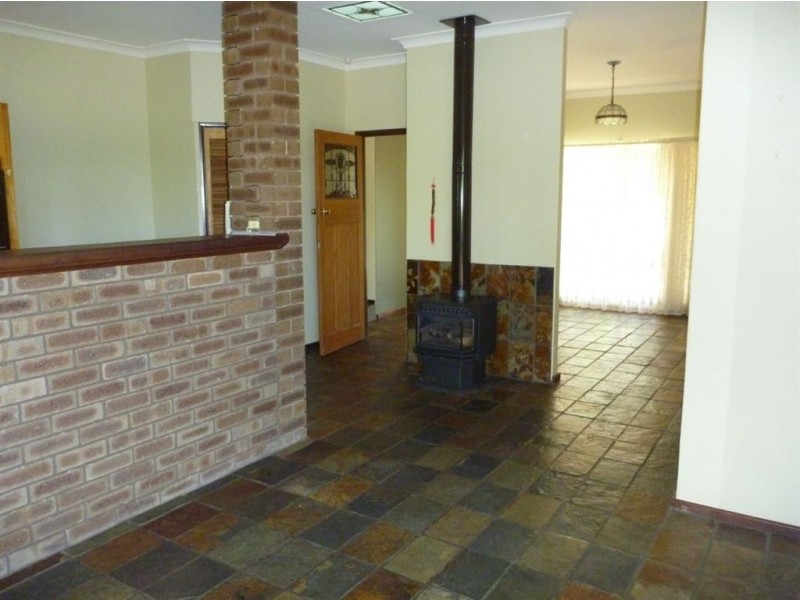 30 Kookerbrook Street, Dudley Park WA 6210