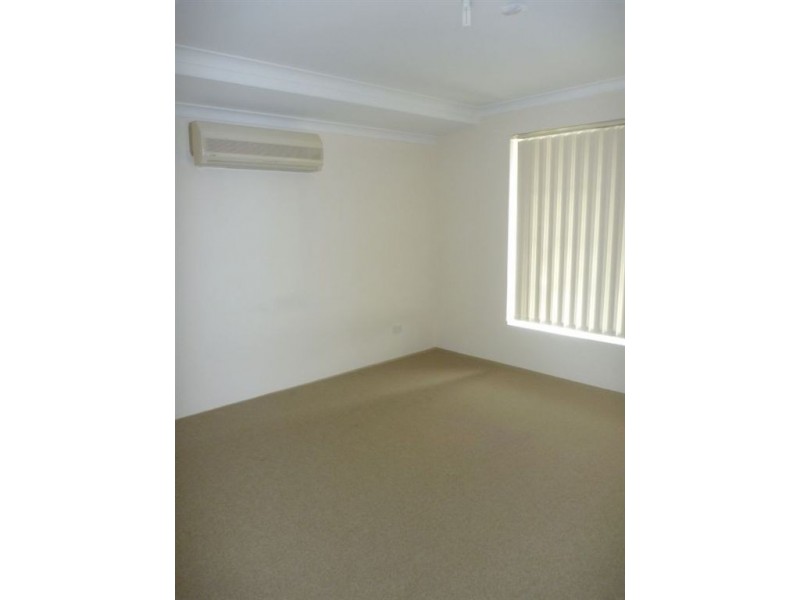 13 Vannistart Avenue, Secret Harbour WA 6173