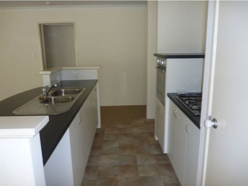 13 Vannistart Avenue, Secret Harbour WA 6173