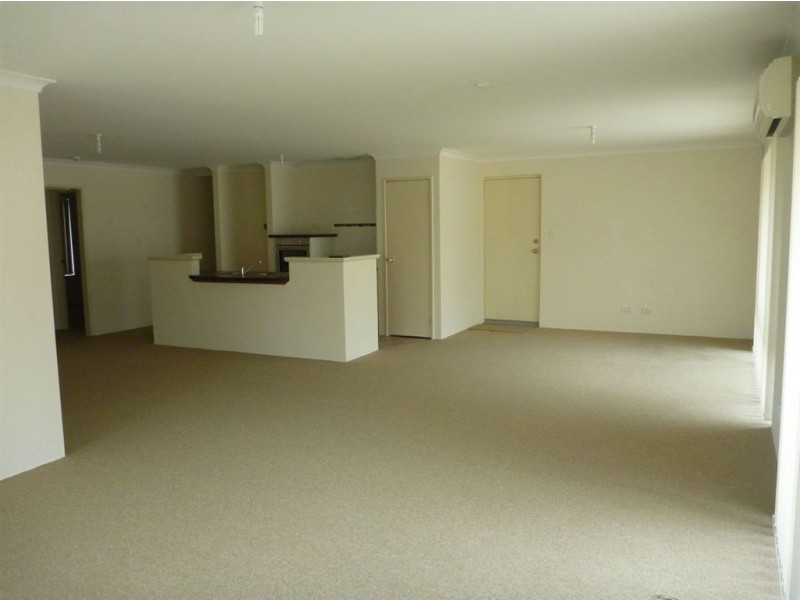 13 Vannistart Avenue, Secret Harbour WA 6173