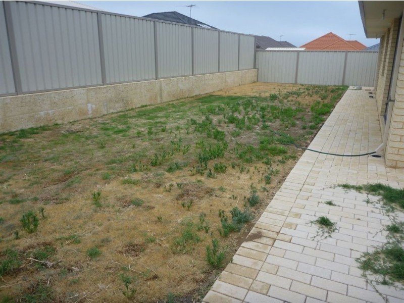 13 Vannistart Avenue, Secret Harbour WA 6173