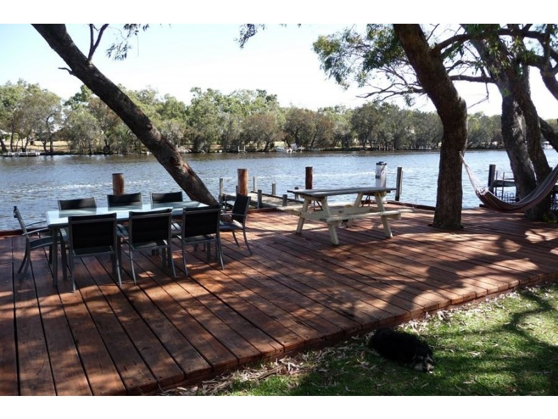 212 Culeenup Road, North Yunderup WA 6208