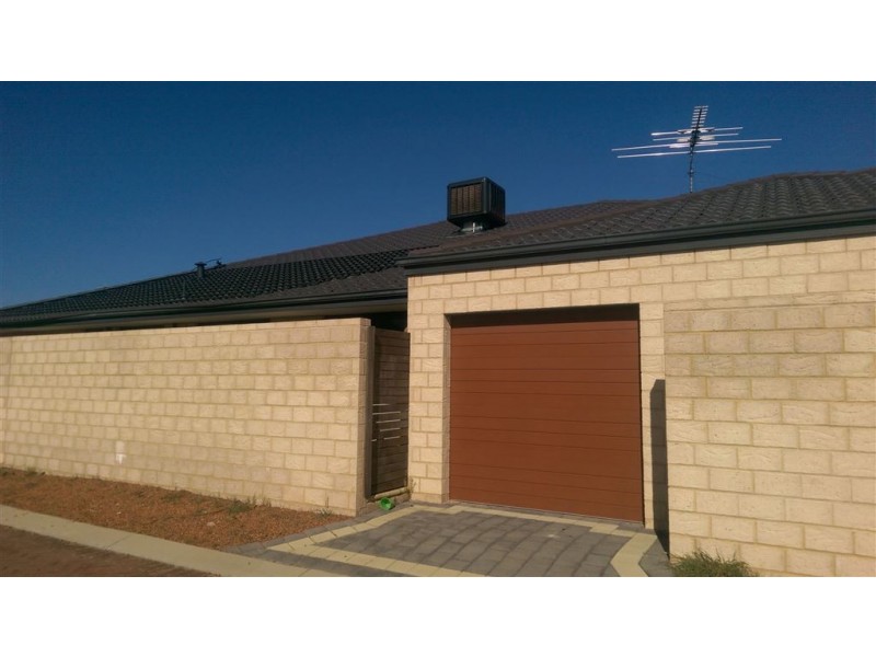 53 Marsdenia Road, Halls Head WA 6210