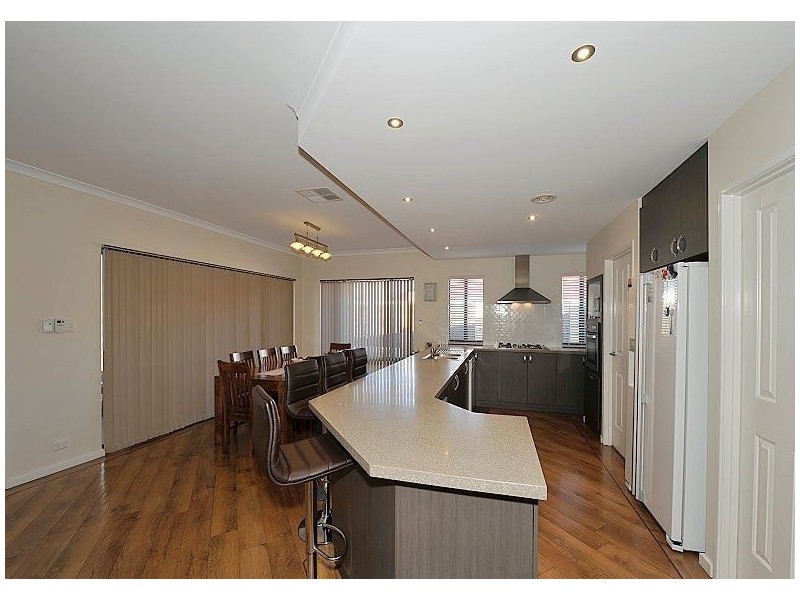 53 Marsdenia Road, Halls Head WA 6210