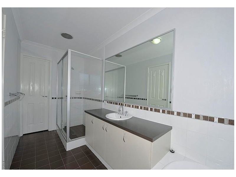 53 Marsdenia Road, Halls Head WA 6210