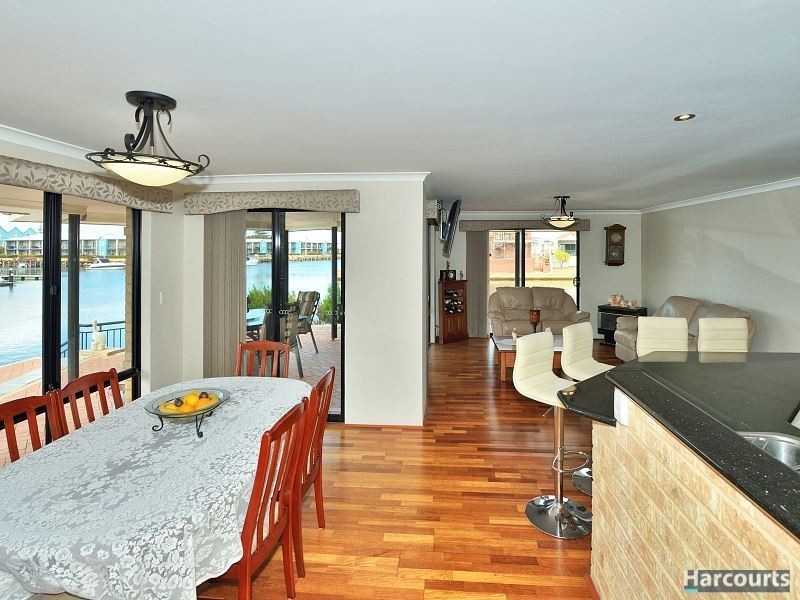 26 Genevieve Court, Halls Head WA 6210