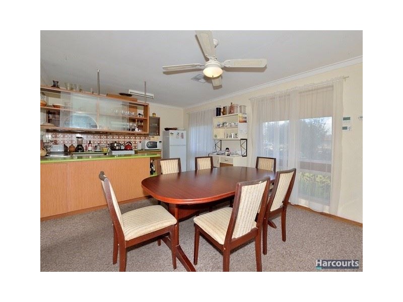 20 Leigh Street, Dudley Park WA 6210