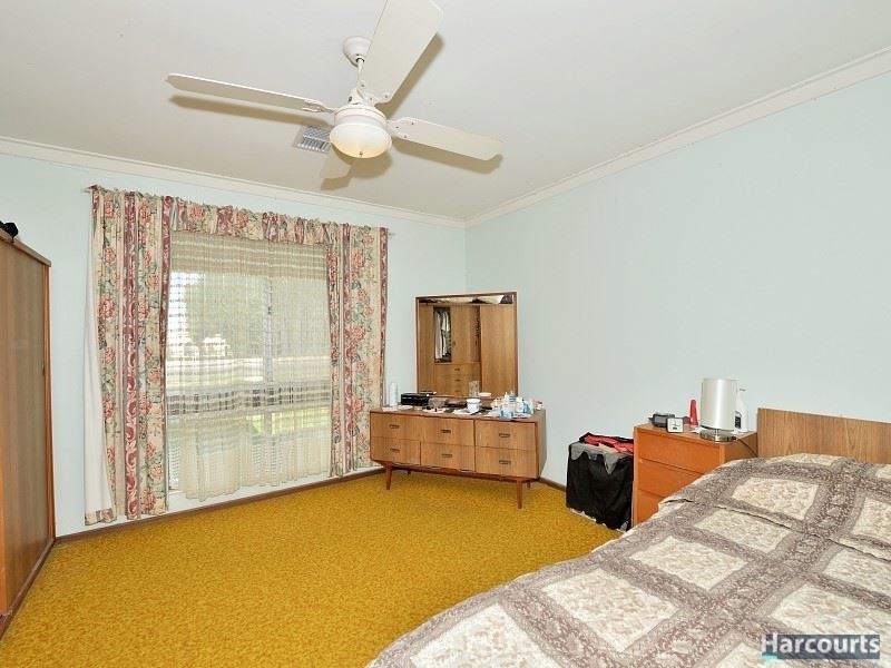 20 Leigh Street, Dudley Park WA 6210