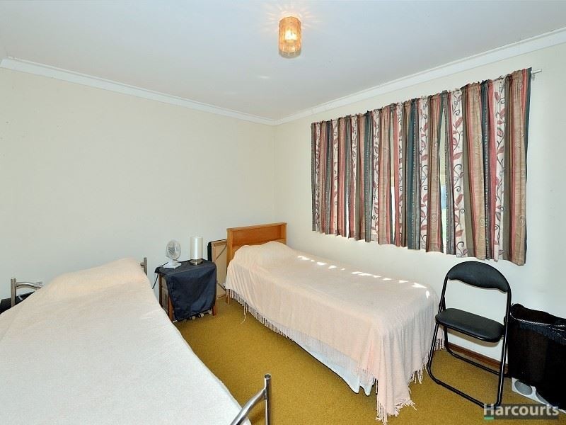 20 Leigh Street, Dudley Park WA 6210