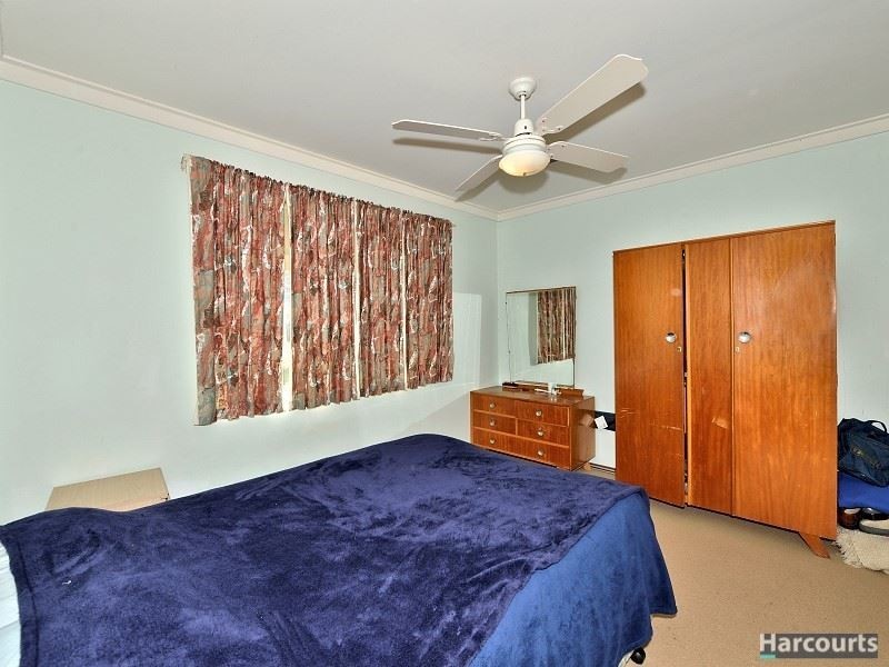 20 Leigh Street, Dudley Park WA 6210