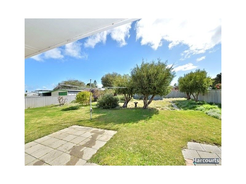 20 Leigh Street, Dudley Park WA 6210