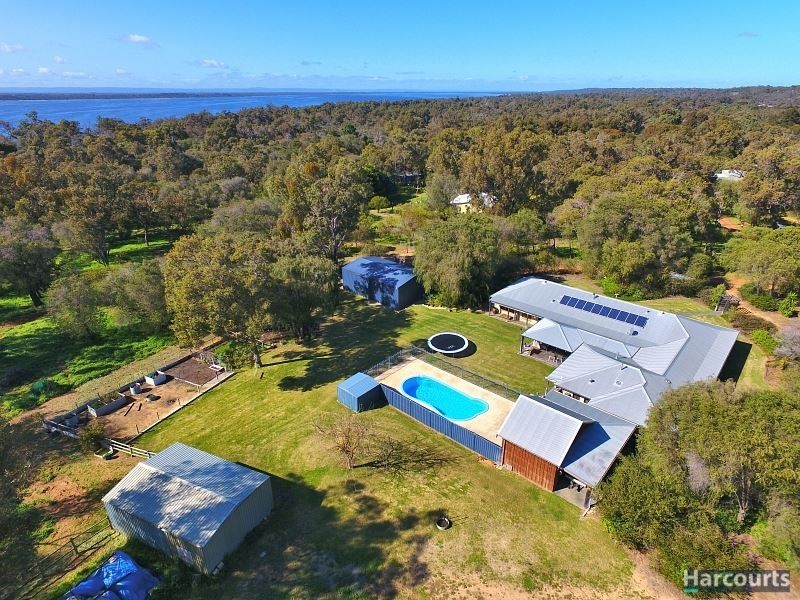 4 Tallangatta Place, Bouvard WA 6211