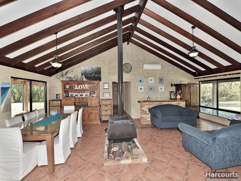 4 Tallangatta Place, Bouvard WA 6211