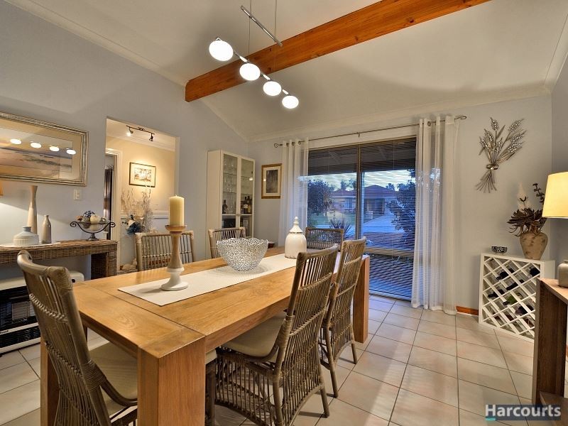 24 Muntries Place, Halls Head WA 6210