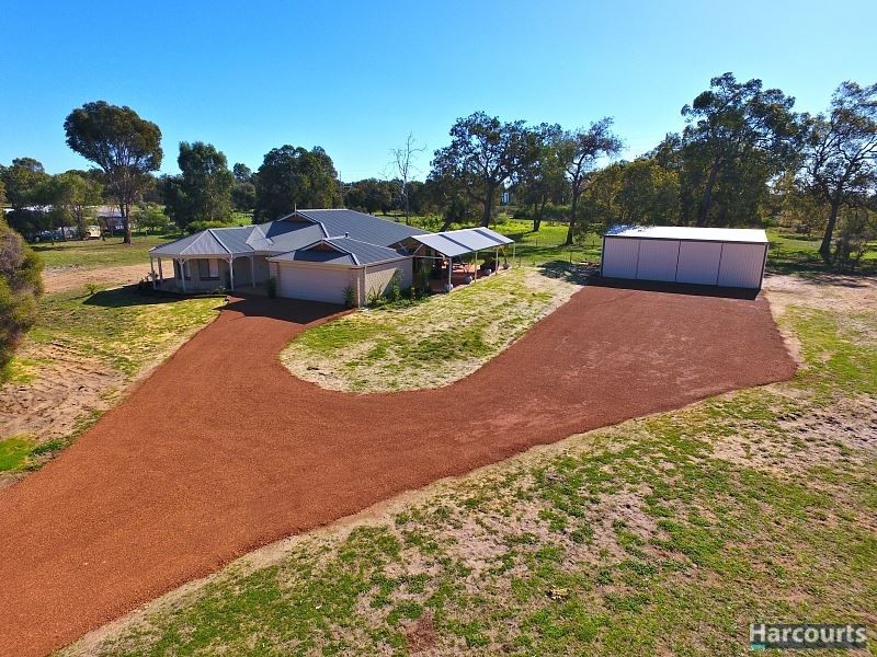 28 Peaceful Waters Drive, Barragup WA 6209