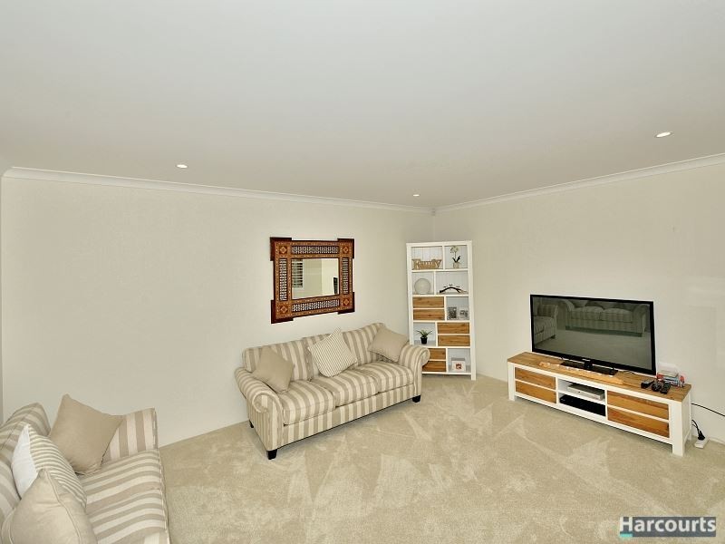 28 Peaceful Waters Drive, Barragup WA 6209