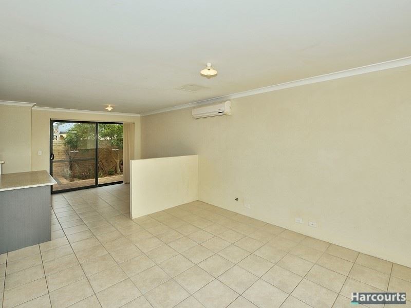 2/4 Binnar Court, Erskine WA 6210