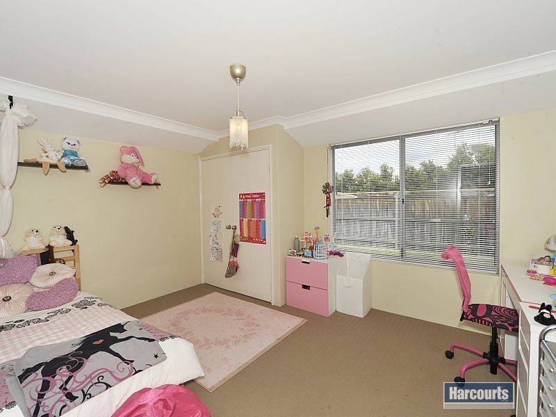 7 Senecio Way, Halls Head WA 6210