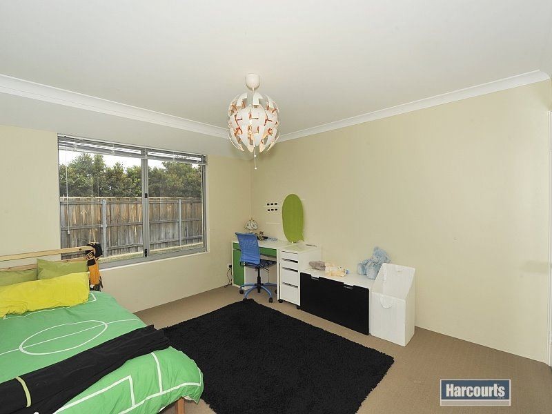 7 Senecio Way, Halls Head WA 6210