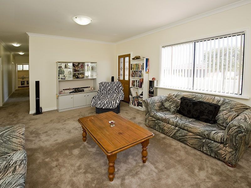 2/27 Thatcher Street, Waroona WA 6215