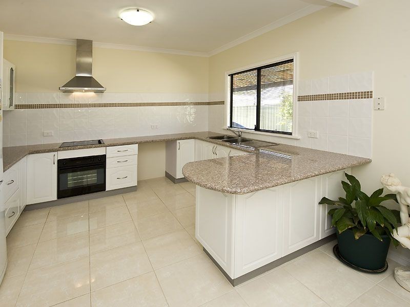 2/27 Thatcher Street, Waroona WA 6215