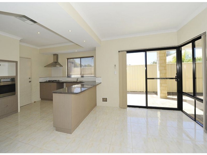 74 Iluka Road, Dawesville WA 6211