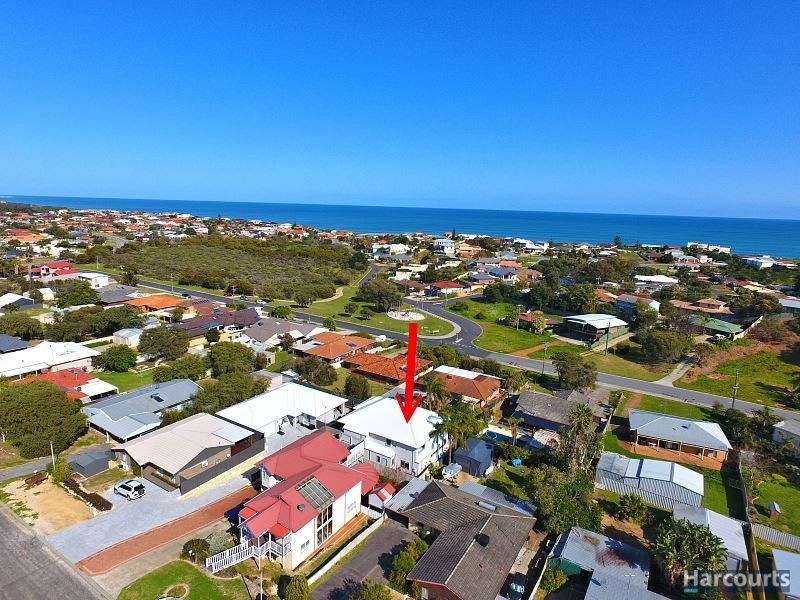 12A Scrivener Place, Halls Head WA 6210