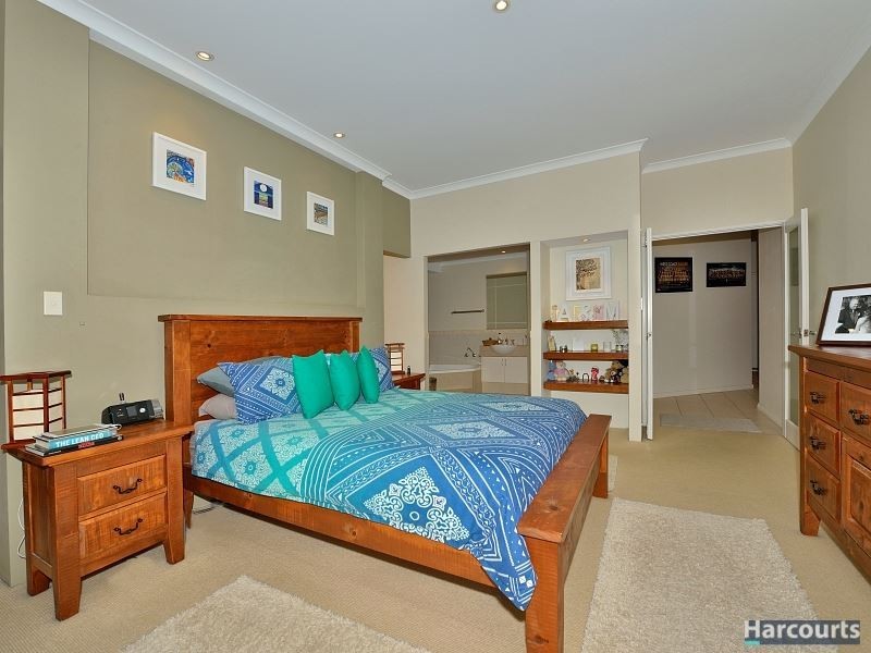 10 Chyverton Corner, Erskine WA 6210