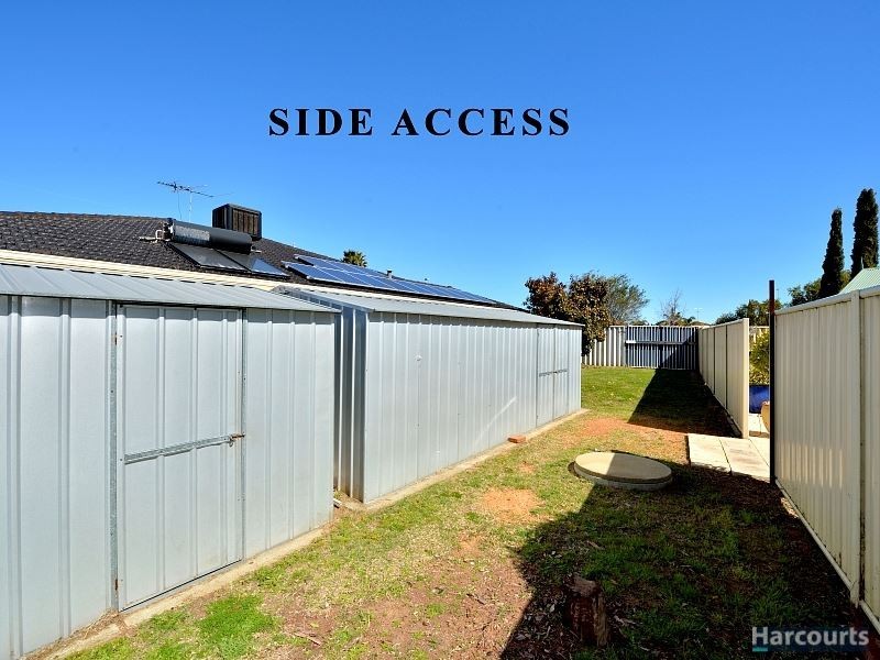 15 Brighton Place, Greenfields WA 6210