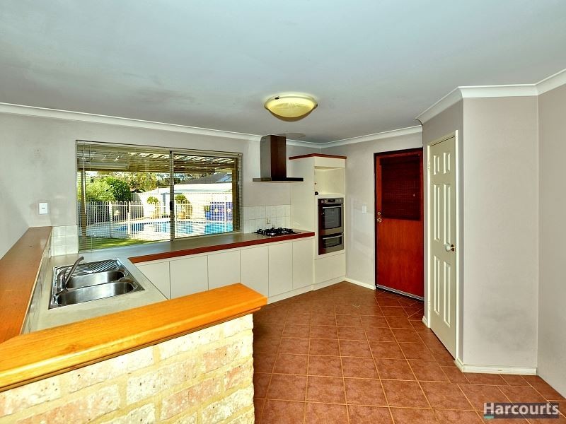 15 Brighton Place, Greenfields WA 6210