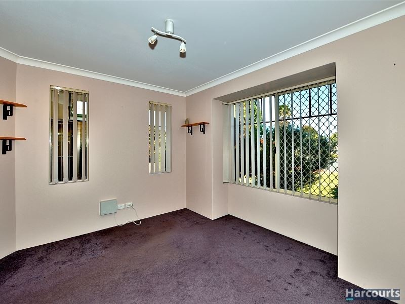 15 Brighton Place, Greenfields WA 6210