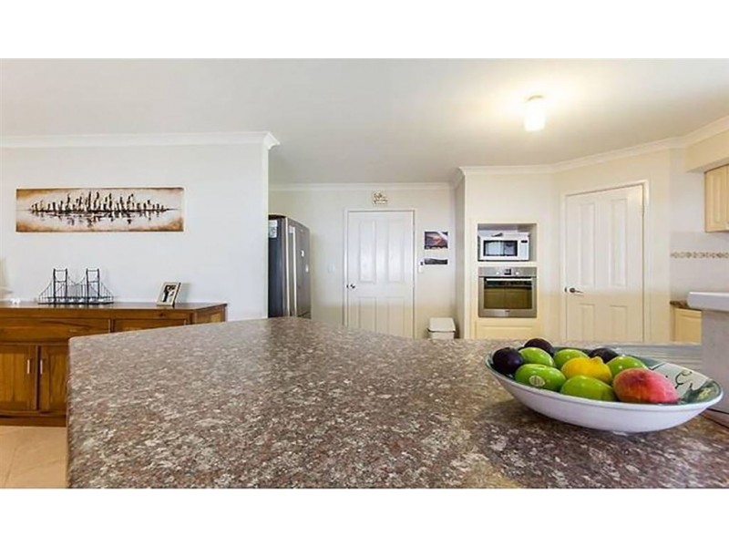 11 Caslano Road, Meadow Springs WA 6210