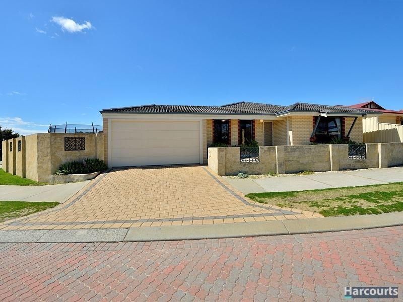 1 Maidstone Parade, Secret Harbour WA 6173