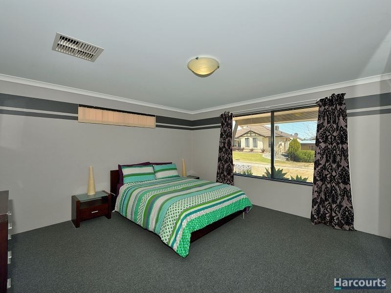 1 Maidstone Parade, Secret Harbour WA 6173