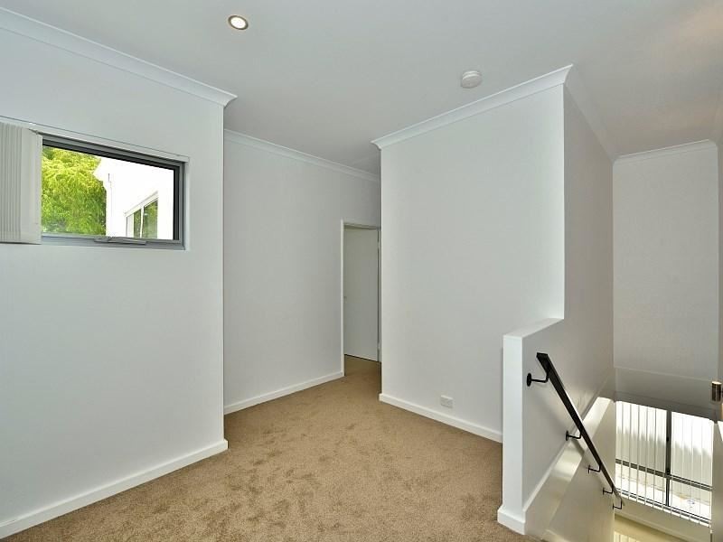 2/48 Morfitt Street, Mandurah WA 6210