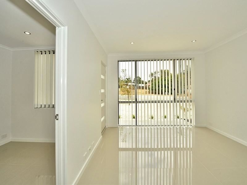 2/48 Morfitt Street, Mandurah WA 6210