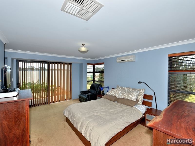 7 Fair Oaks Court, Meadow Springs WA 6210