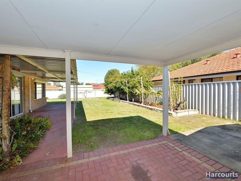 25 Tuart Road, Greenfields WA 6210