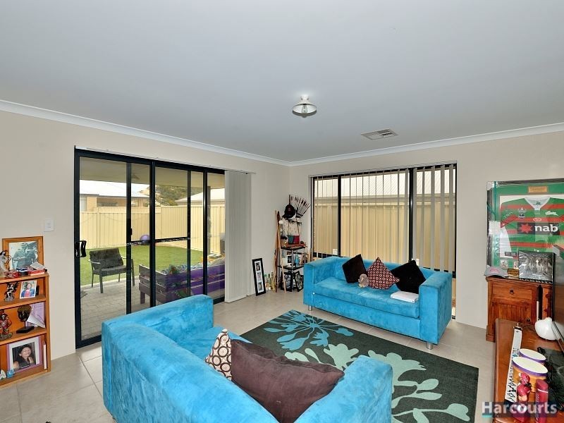 14 Arawatta Loop, Madora Bay WA 6210