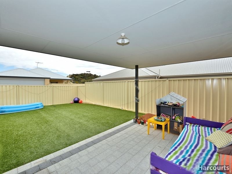 14 Arawatta Loop, Madora Bay WA 6210