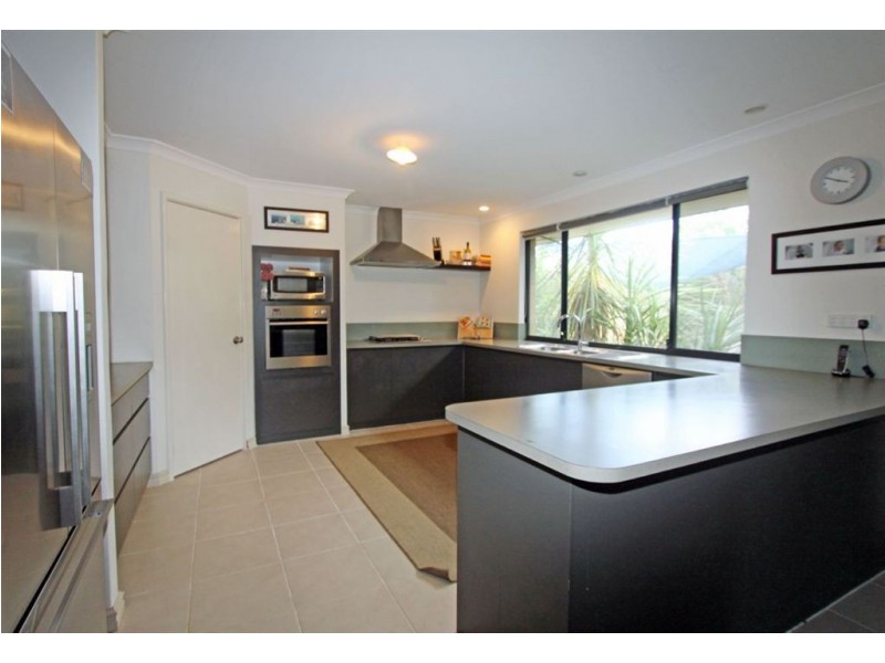 7 Zendora Court, Falcon WA 6210