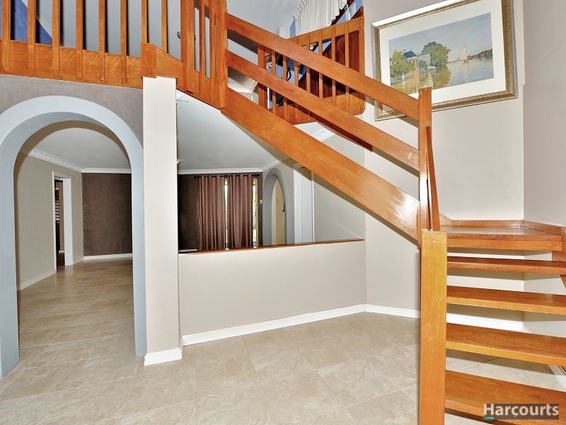 5 Bangalay Court, Halls Head WA 6210