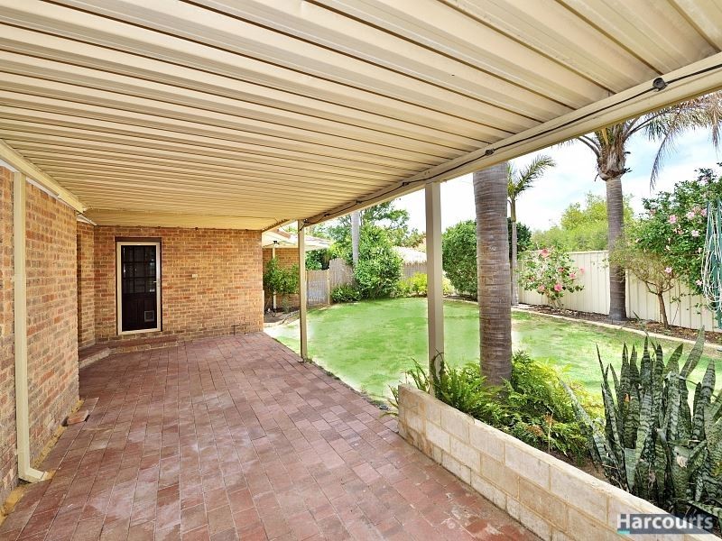 5 Bangalay Court, Halls Head WA 6210