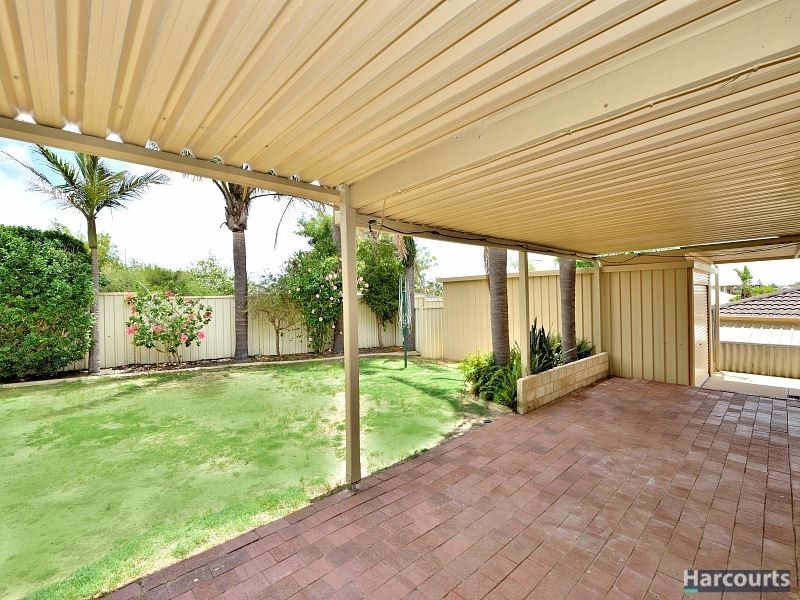 5 Bangalay Court, Halls Head WA 6210