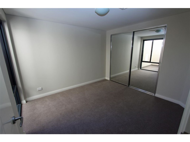 1/3 Galileo Loop, Mandurah WA 6210