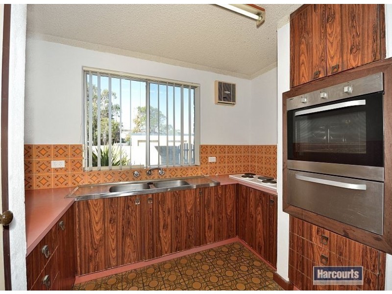 4/36A Halls Head Parade, Halls Head WA 6210