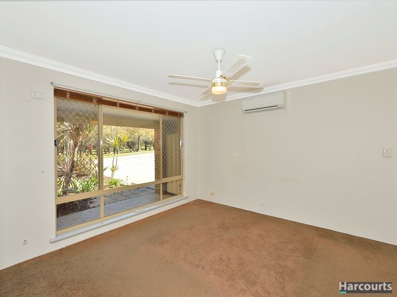 17 Arundel Drive, Halls Head WA 6210