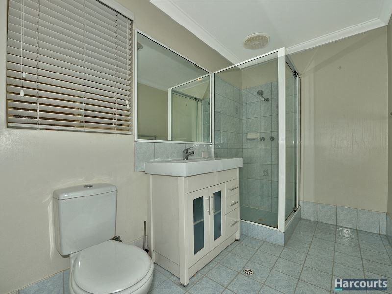 17 Arundel Drive, Halls Head WA 6210