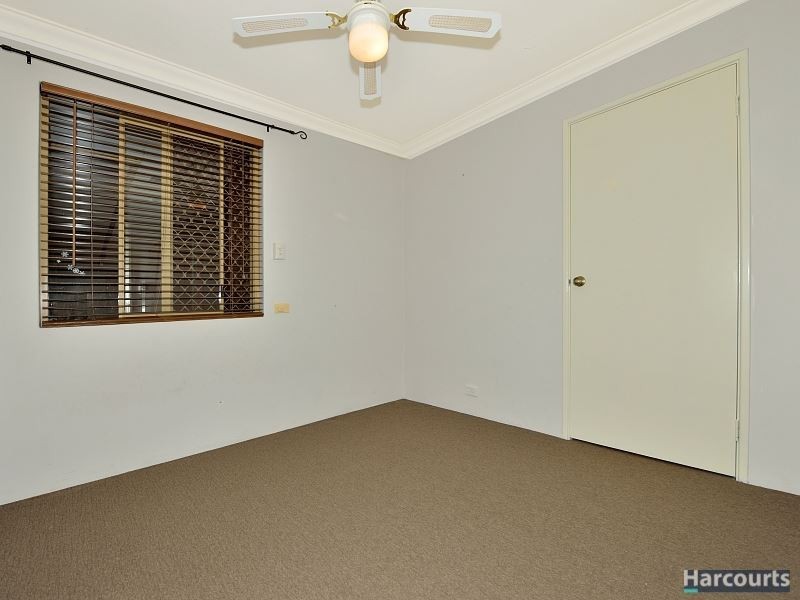 17 Arundel Drive, Halls Head WA 6210